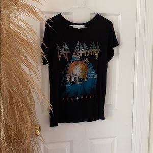 Daydreamer Def Leppard graphic tee